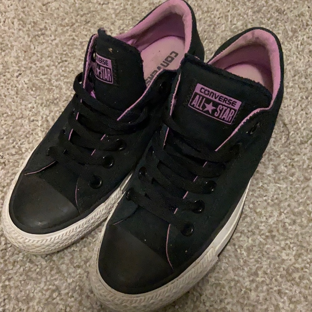 Converse purple and black